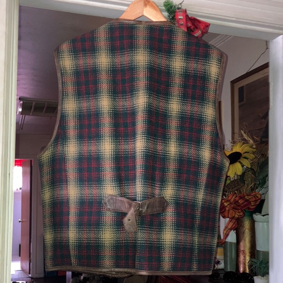 Tommy Hilfiger brown leather vest with inside pocket - Picture 3 of 3